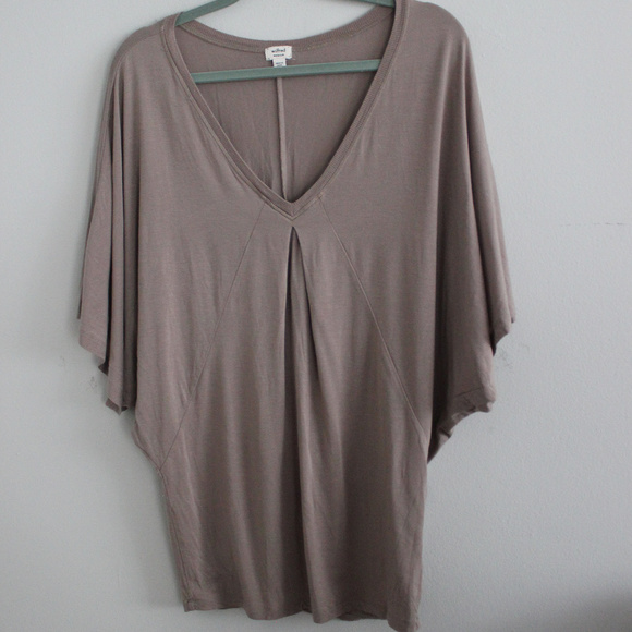 Aritzia Wilfred Dolman Sleeve V-Neck Top - Picture 9 of 13